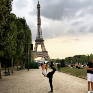 Ginástica na torre Eiffel